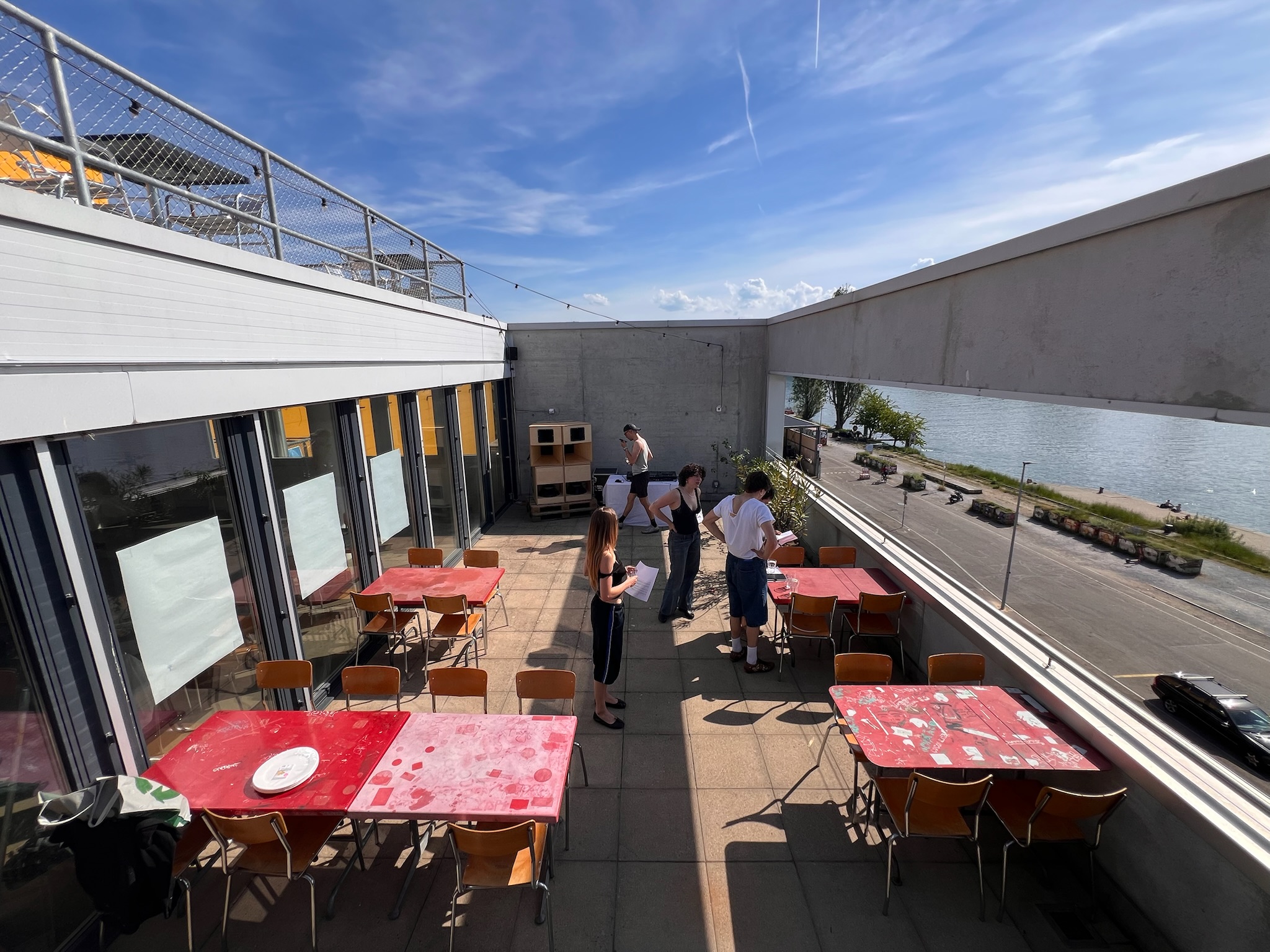Terrasse mit Bäumen
